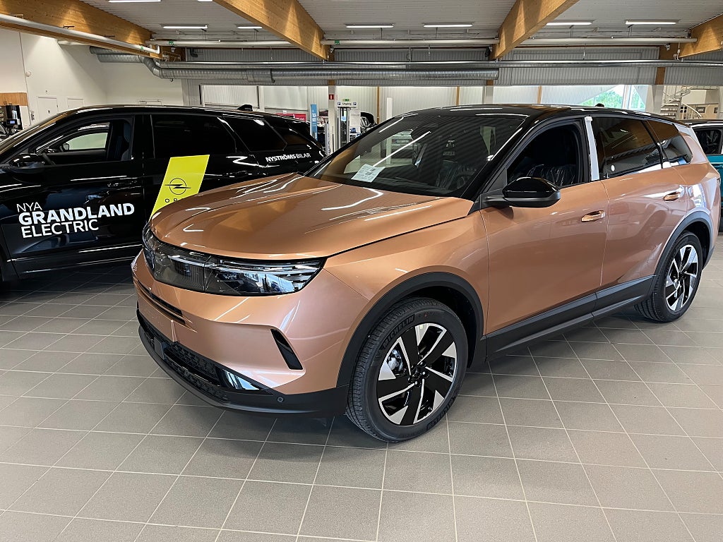 Opel Grandland Nya HYBRID 145 eDCT, PL 12 månader thumbnail