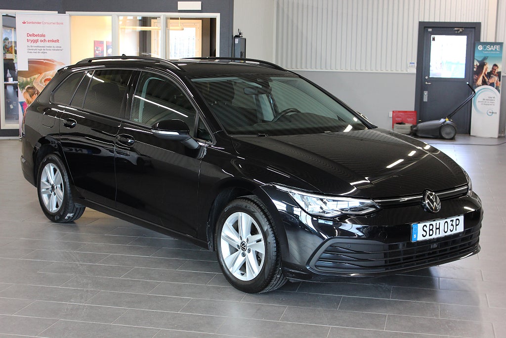 Volkswagen Golf Sportscombi 1.5 eTSI DSG Värmare Drag SoV