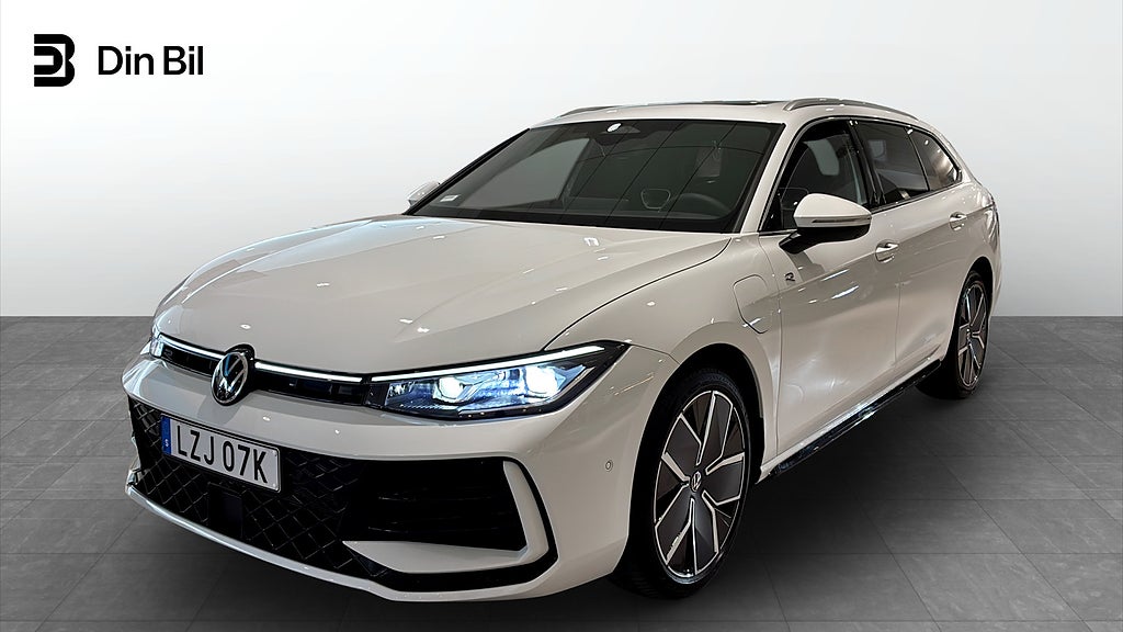 Volkswagen Passat EHYBRID 272 DSG6 R-LINE