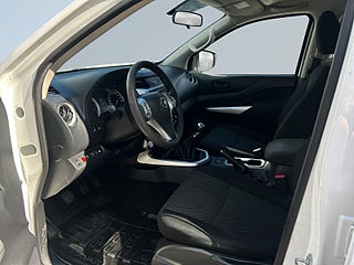 Nissan Navara Dubbelhytt 2.3 dCi 4WD Kåpa/Motorvärmare/Ledramp – bild 7
