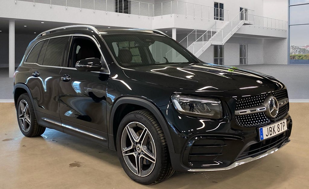 Mercedes-Benz GLB 200 AMG 7-sits Värmare Glastak Drag
