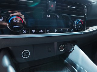 SUV Nissan Qashqai 21 av 22