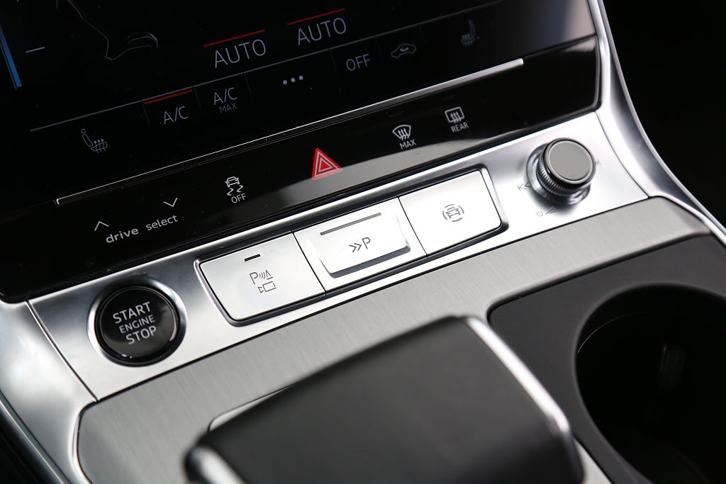 Audi A6 Avant 55 TFSI e Quattro S Tronic S-Line Hd matrix Drag 2023