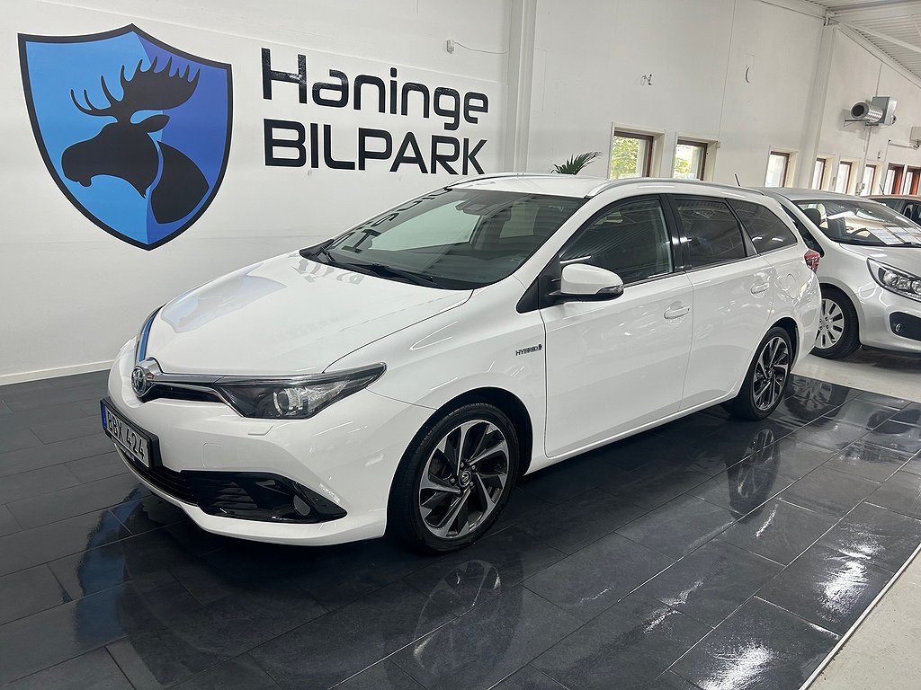 Toyota Auris Touring Sports Hybrid e-CVT SUPERDEAL3,95%