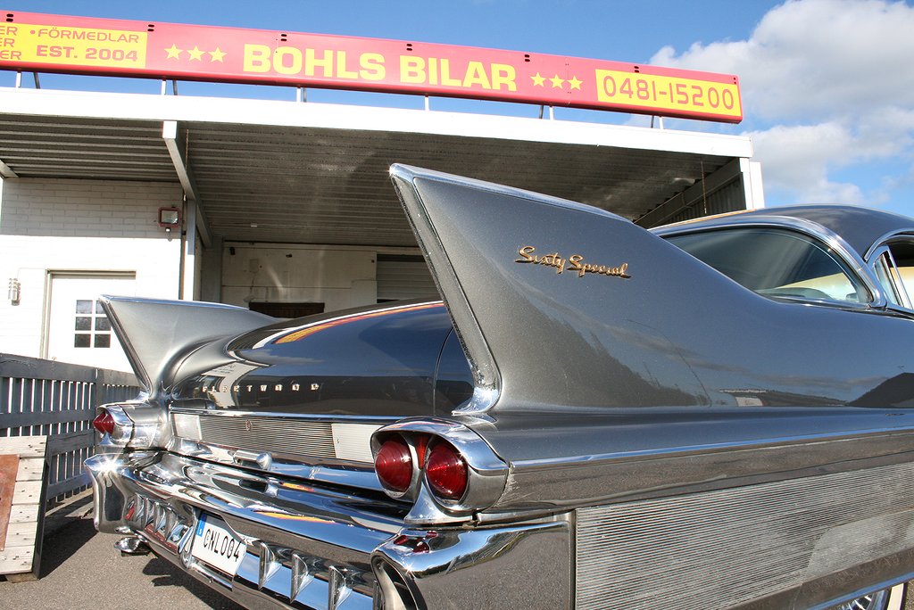 Cadillac Fleetwood Sixty Special 