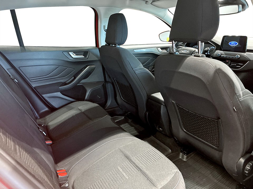 Bild på Ford Focus Active Kombi 1.0 EcoBoost 125hk B-KAMERA CARPLAY