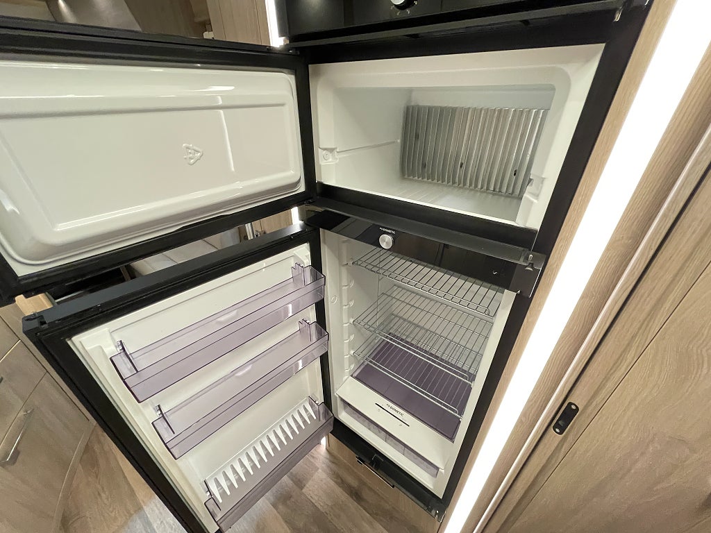 Kabe TMI 910 Imperial GB /Cinderella/Hyd-stöd/AC/Solcell/MB - Kabe