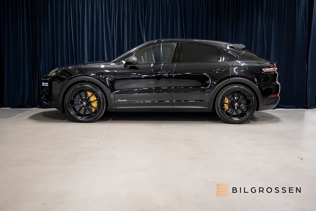 Porsche Cayenne Turbo E hybrid GT Paket Burmester PCCB Moms Leasbar
