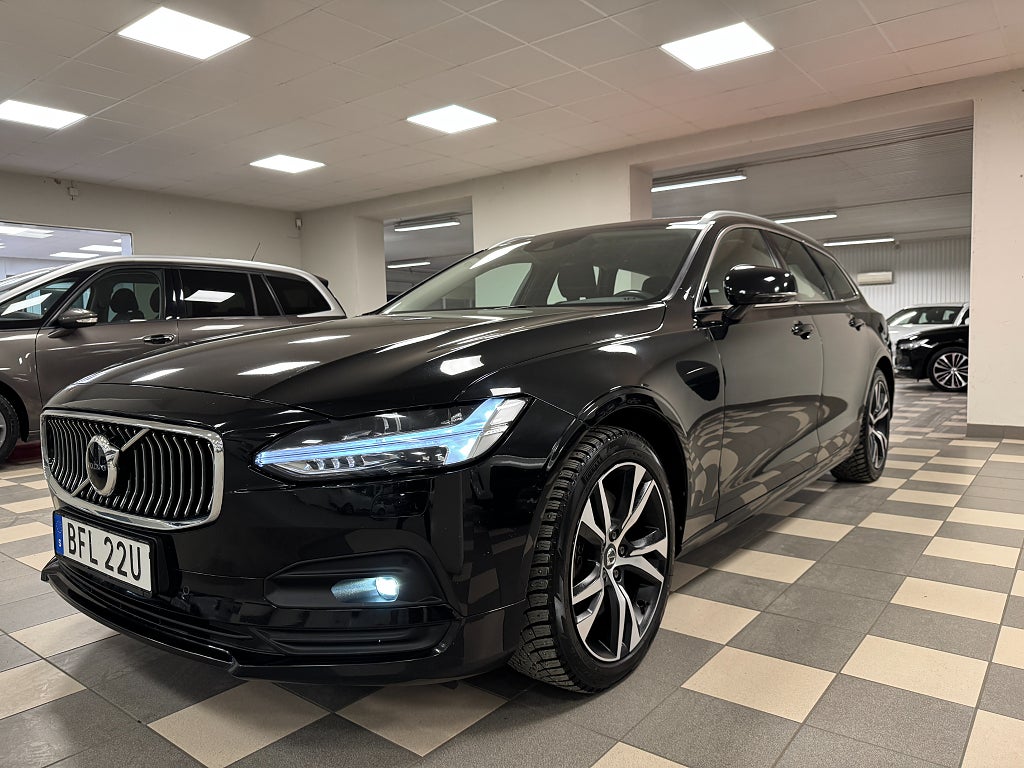 Volvo V90 B4 AWD B-kamera Harman/Kardon CarPlay Navi Drag Geartronic