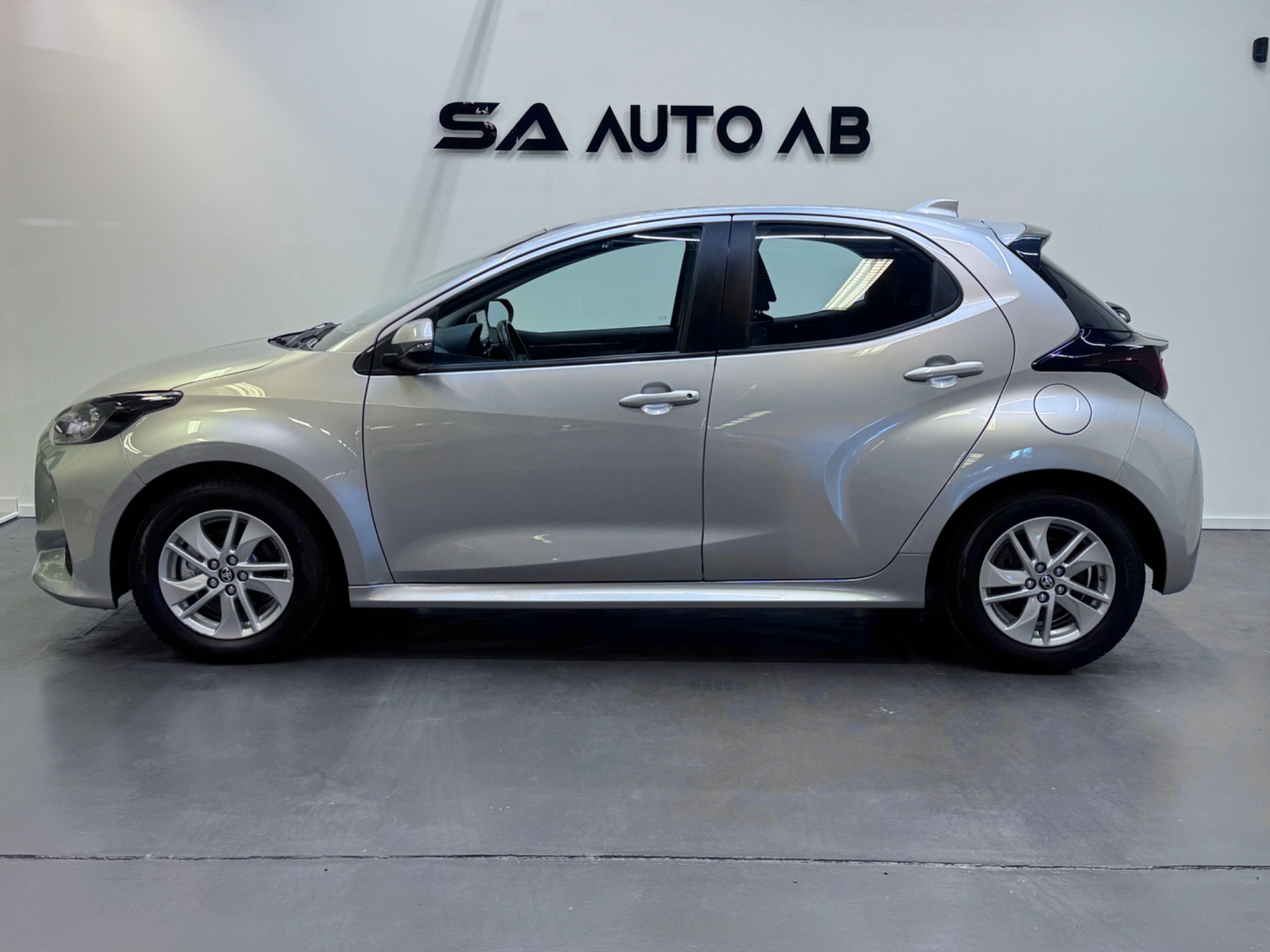 Toyota Yaris Hybrid CVT Active 2023, bild 4/60