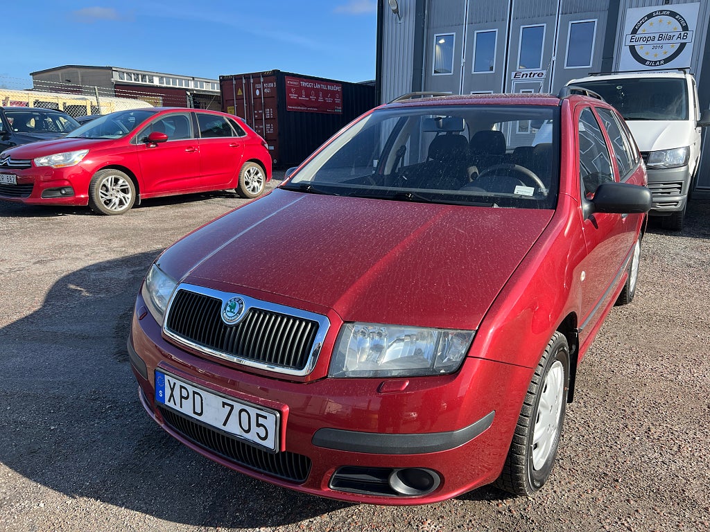 Skoda Fabia Kombi 1.2 M-VÄRMARE DRAG NY BESIKTIGAD 