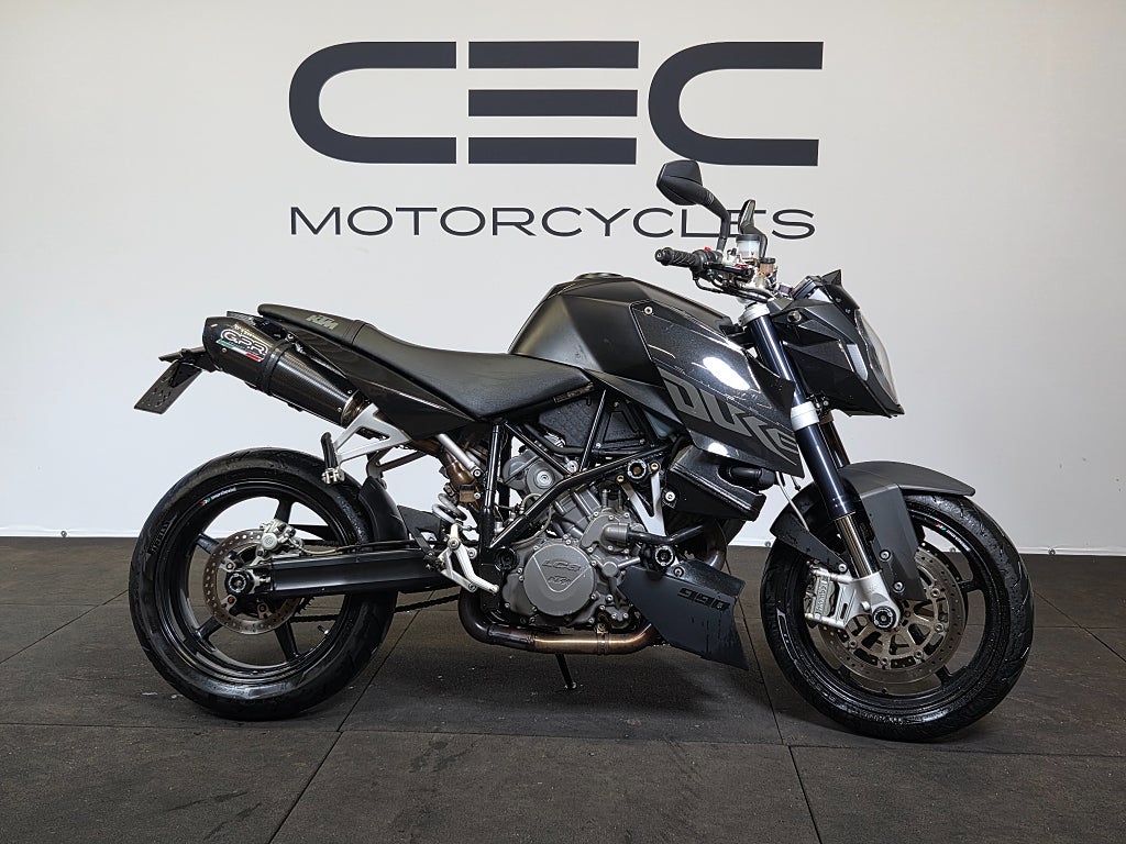 KTM 990 SUPERDUKE *Förmedlingsuppdrag*