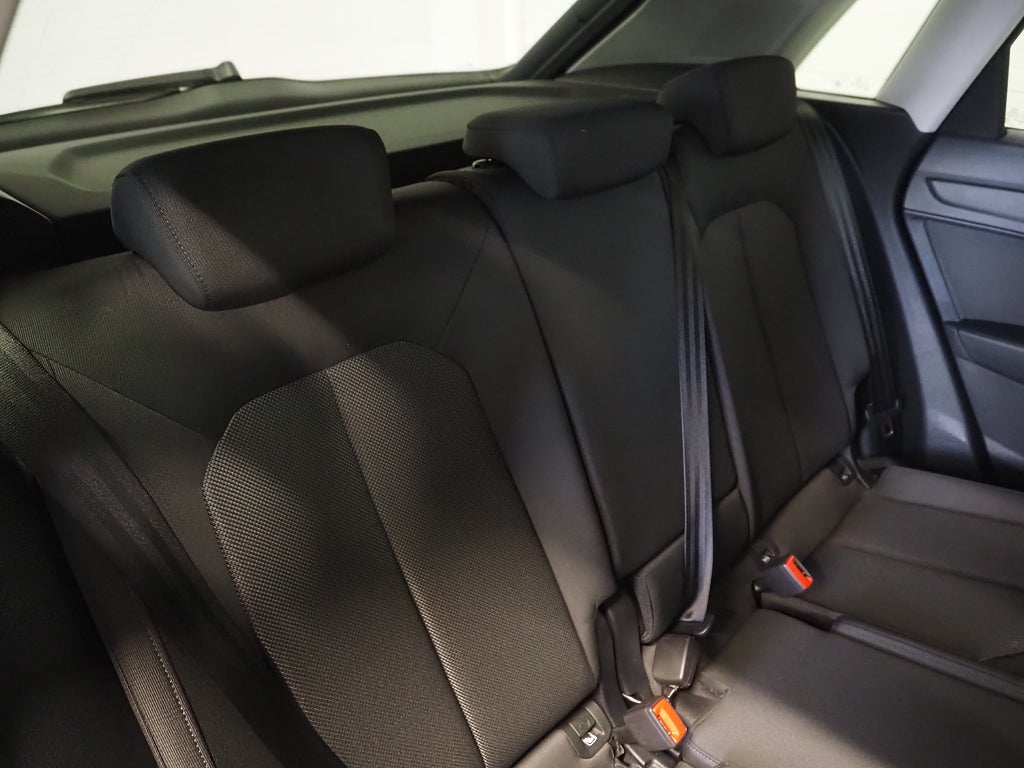 Audi Q3 40 TDI 200hk quattro | Drag | D-värm | Cockpit | 2021