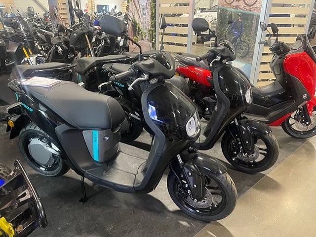 Yamaha REA Neos el-moped 1 KVAR SPARA 10000