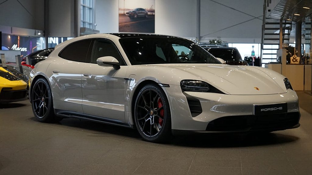 Porsche Taycan GTS Sport Turismo