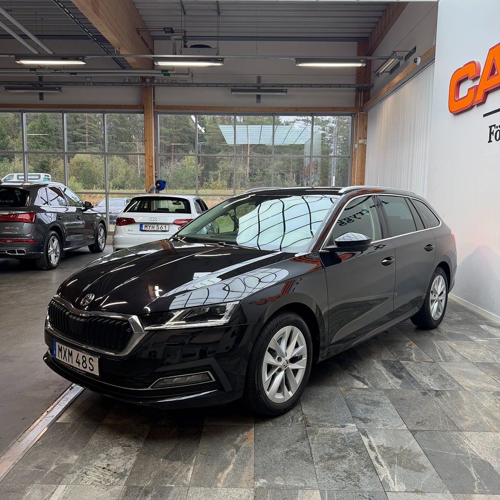 Skoda Octavia Kombi 2.0 TDI SCR Style Navi Backkamera Värmare Drag