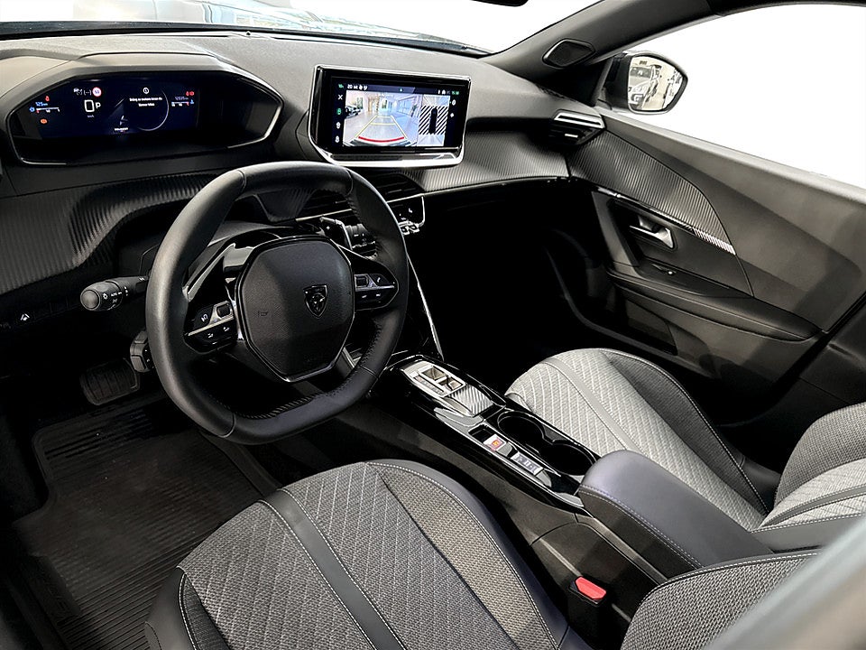 Bild på Peugeot 2008 Allure 1.2 PT 130hk Aut B-KAMERA CARPLAY