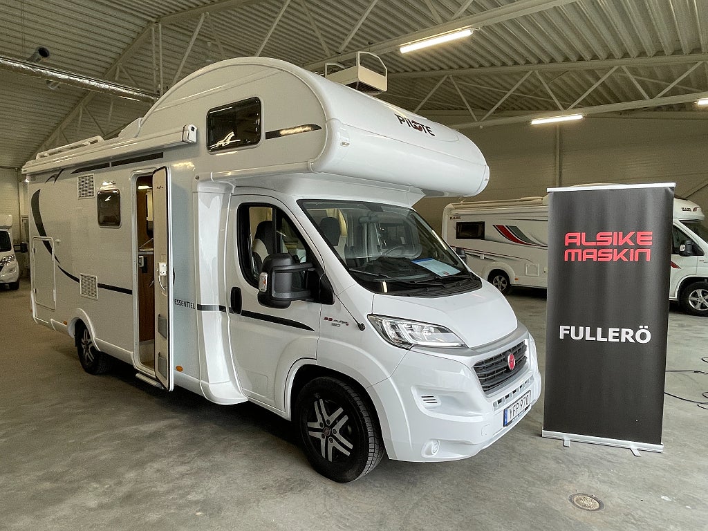Pilote C 700 G / 6 Bältad / Garage / Maxxfan / 6 sovplatser /