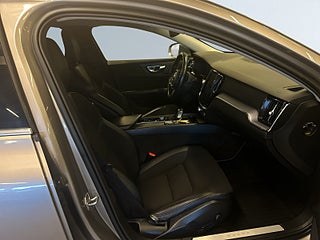 Volvo V60 B4 Advanced SE SoV-däck/HK-Ljud/Kamera/Elstol/Psens – bild 10