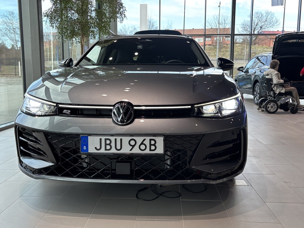 Volkswagen Passat 2026, bild 2/10