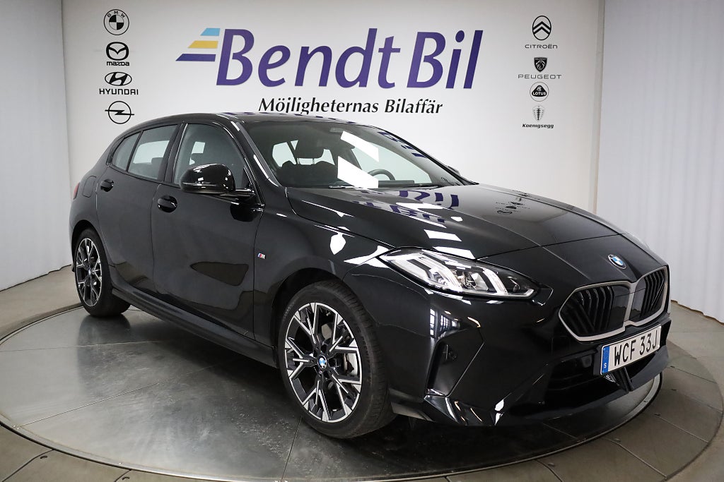 BMW 120 i M Sport | Rattvärme| Backkamera | Navigation | 18"