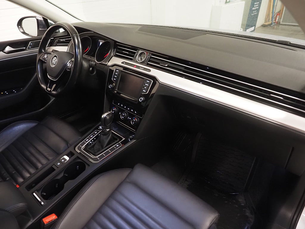 Volkswagen Passat Alltrack 2.0 TDI 240hk 4Motion GTS Kamera Drag Värmare Sk 2017