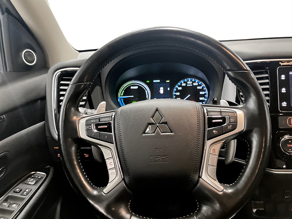 Bild på Mitsubishi Outlander Business PHEV 203hk Aut 4WD DRAG B-KAMERA ELSTOL