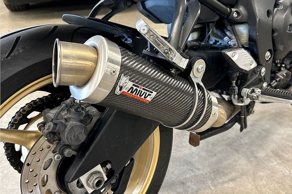 Yamaha FZ8-S ABS YAMAHA FZ8-S ABS EXTRA UTRUSTAD