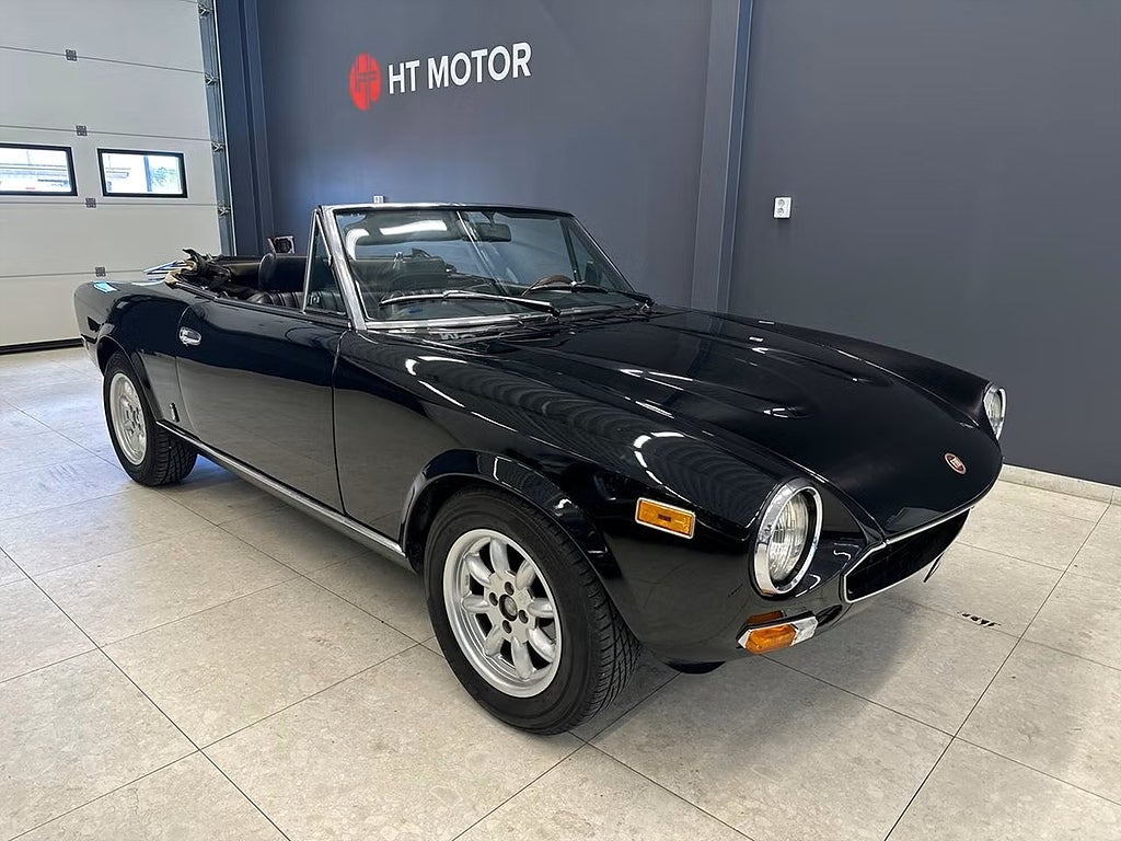 Fiat Spider 124 Pininfarina 4,99% 2000 (1981)