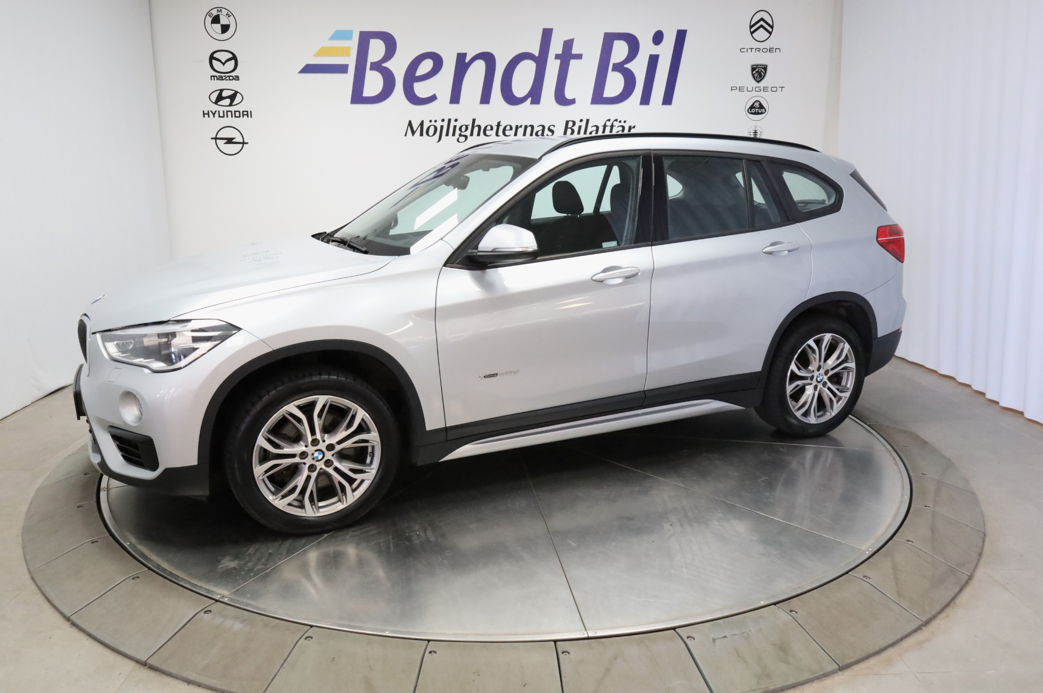 BMW X1 2018, kuva 4/10