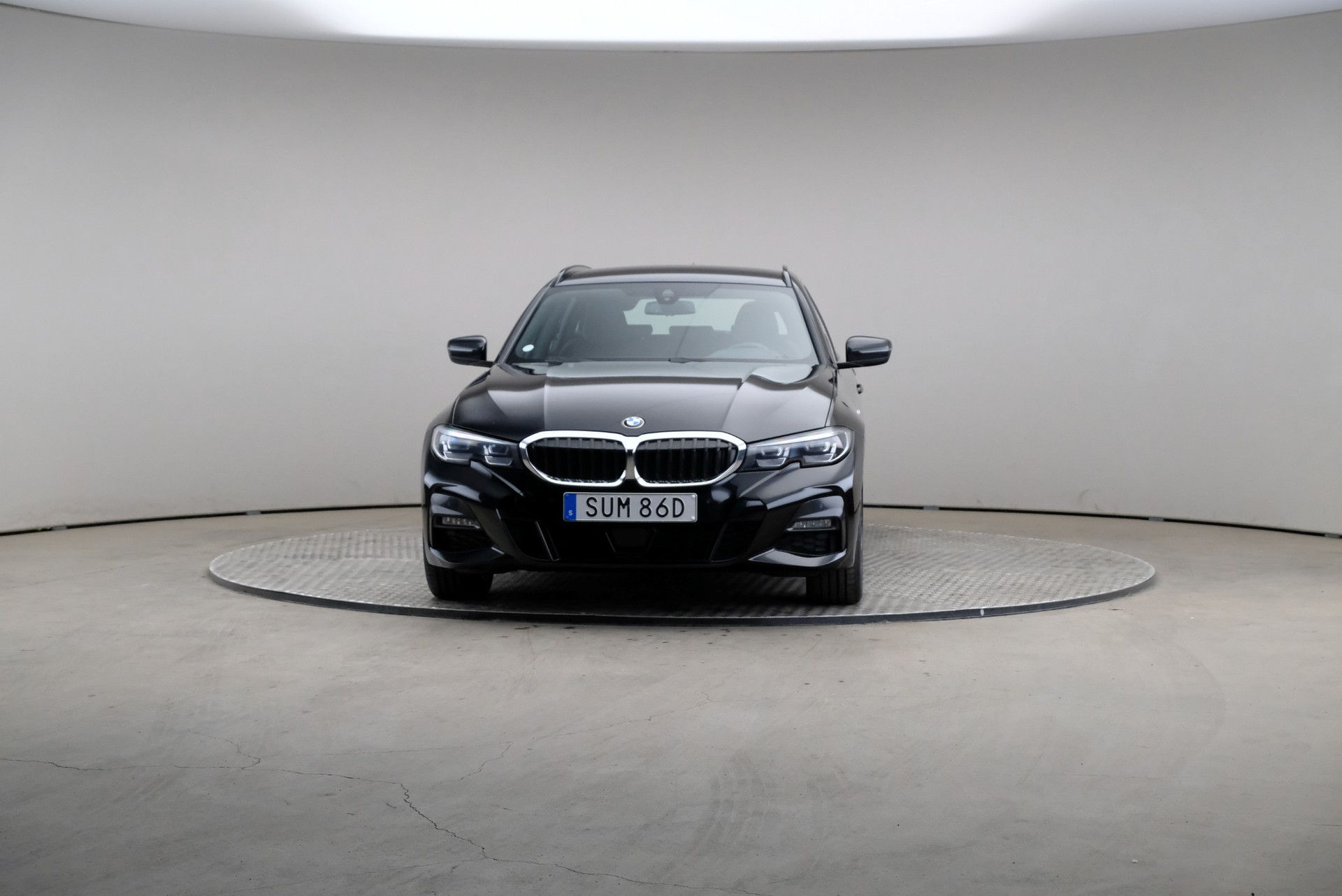 BMW 330 2021, kuva 3/10
