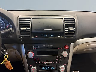 Subaru Legacy 2.0 4WD/Drag/S&V-Däck/Panoramatak/MoK/Kamkedja – bild 15