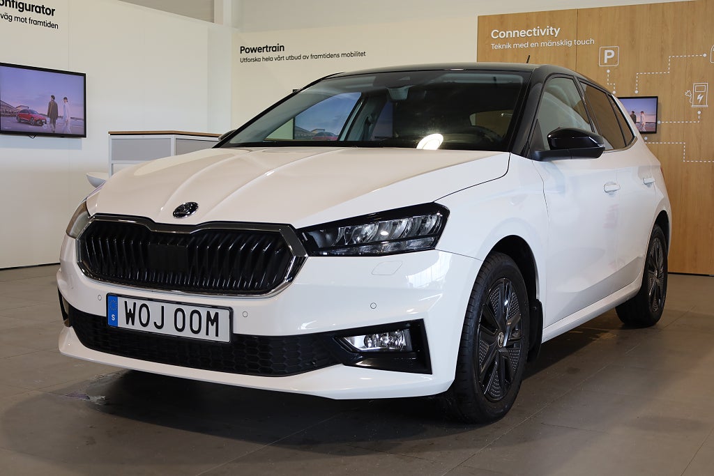 Skoda Fabia 1.0 TSI AUT Style CarPlay PDC Rattvärme Kamera