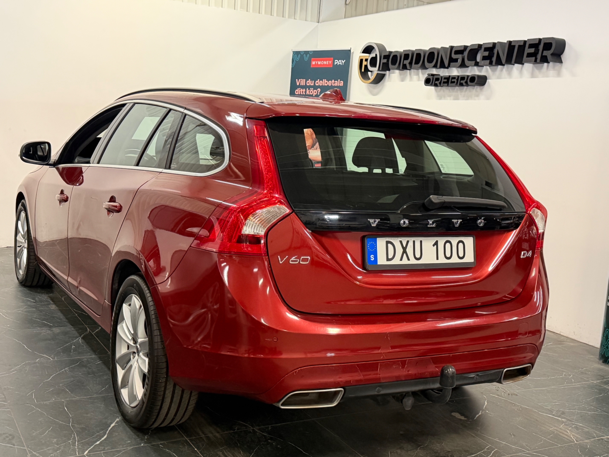 Volvo V60 2015, photo 4/70