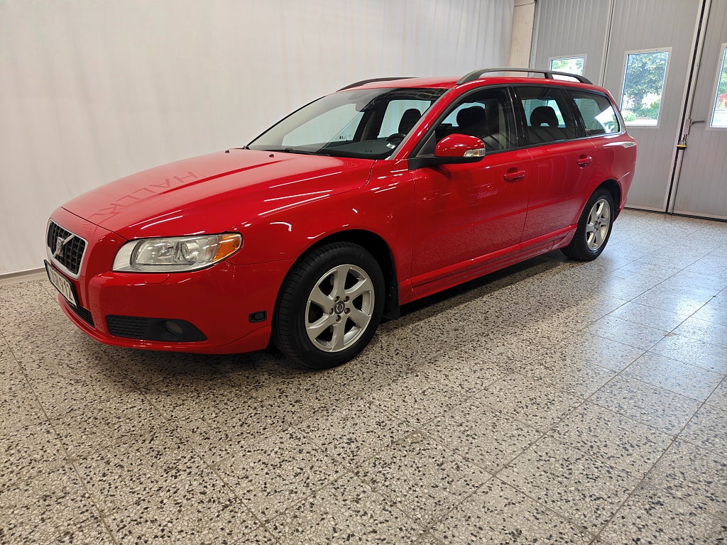 Volvo V70 2.0F Manuell, 145hk Momentum