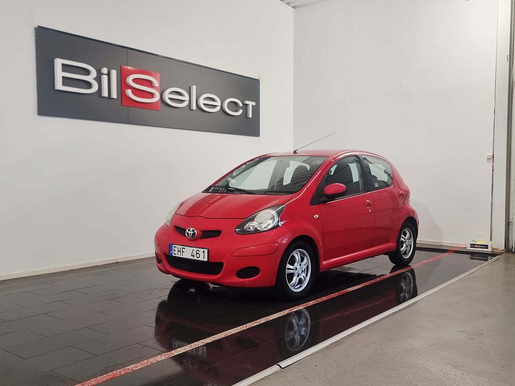 Toyota Aygo 5-dörrar 1.0 VVT-i Euro 5 Ny Servad Ny Besiktad 