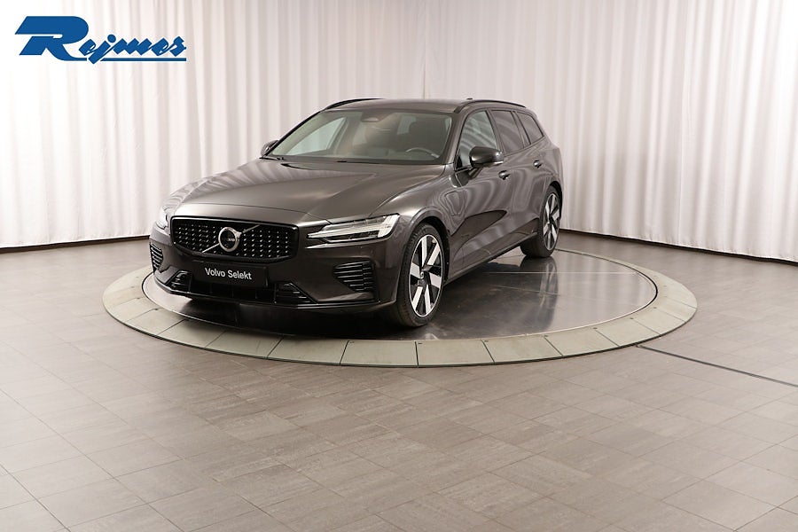 Volvo V60 Recharge T6 II Plus Dark