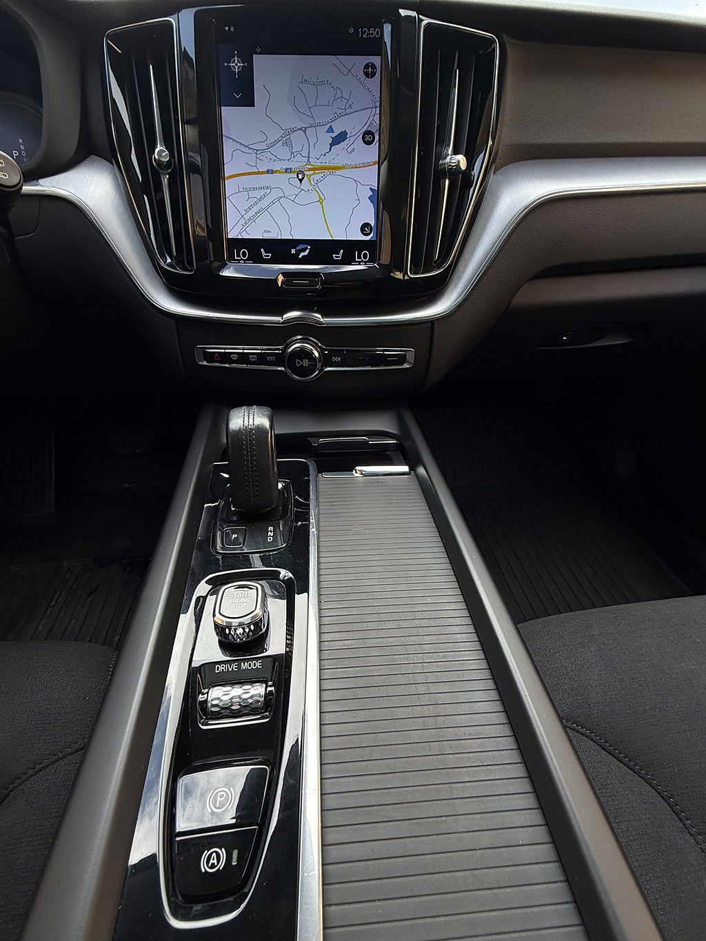 Volvo XC60 Recharge T6 AWD Geartronic Inscription Expression  - miniatyr 18
