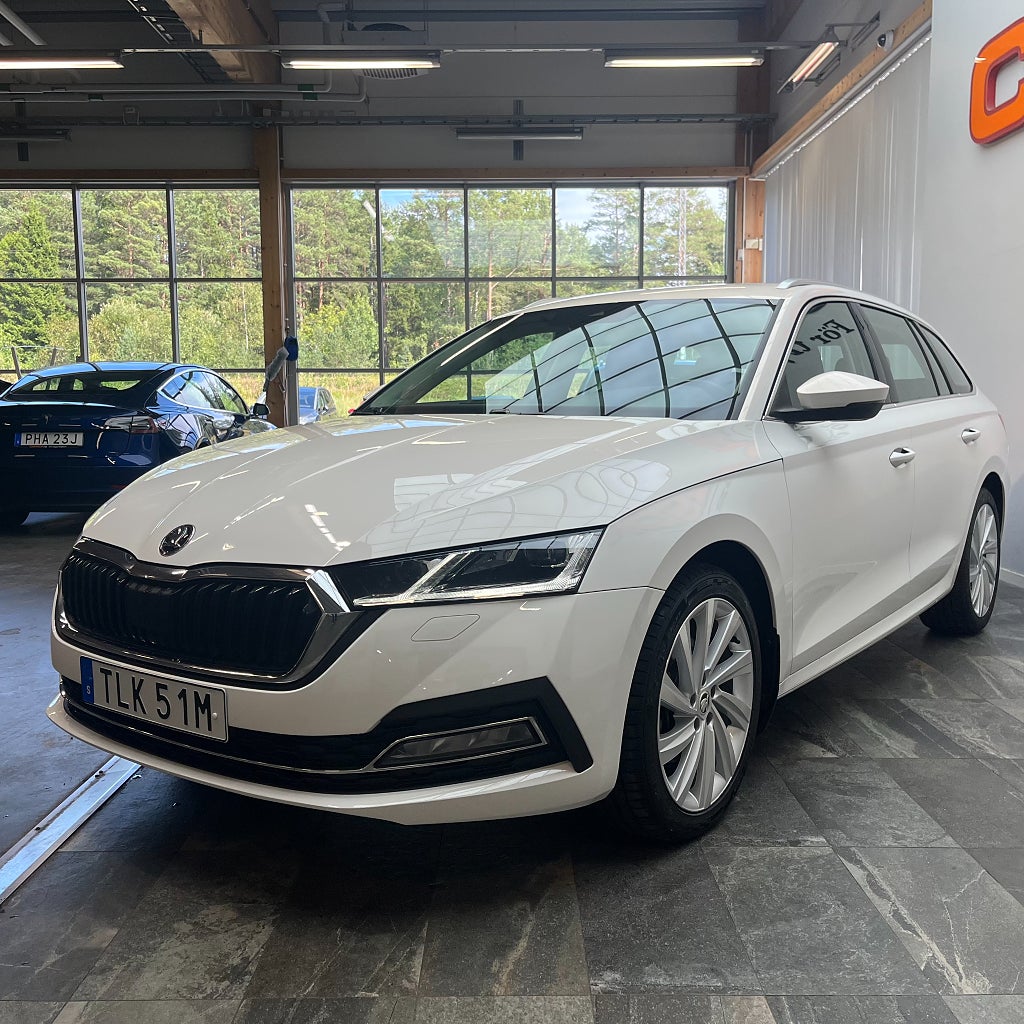 Skoda Octavia Kombi 2.0 TDI 4x4 Style Cockpit Carplay Backkamera Drag