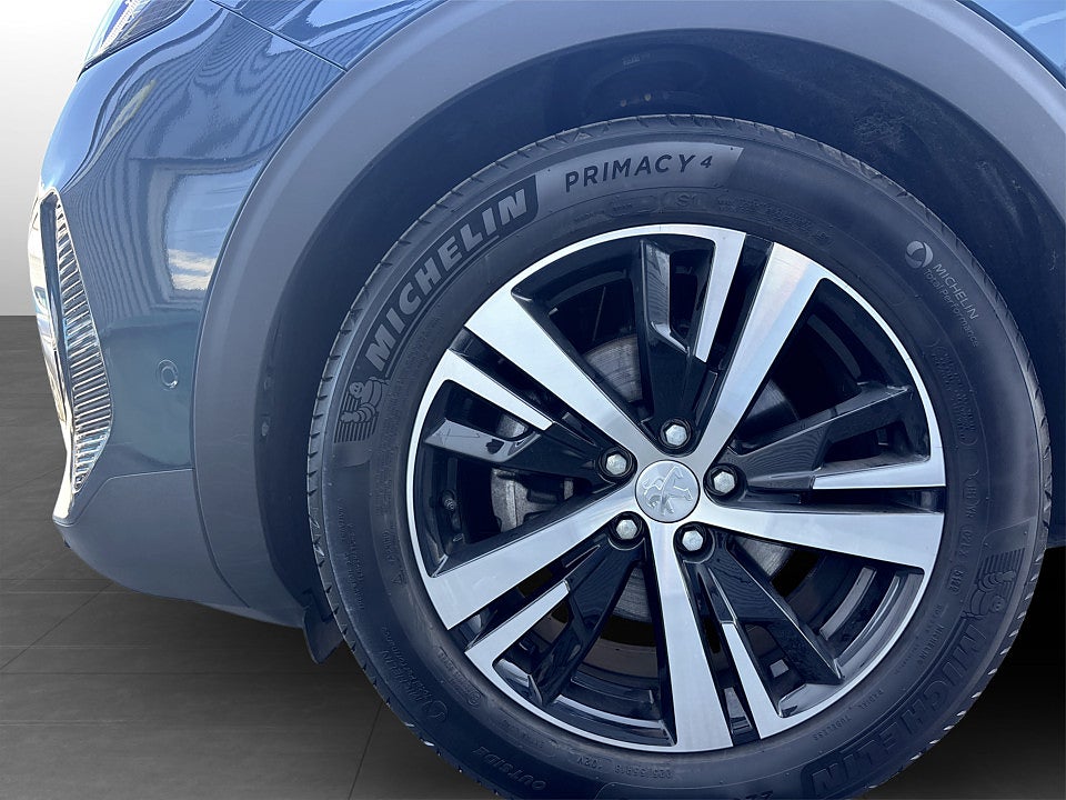 Bild på Peugeot 5008 GT 1.2 PT 130hk Aut 7-SITS B-KAMERA CARPLAY