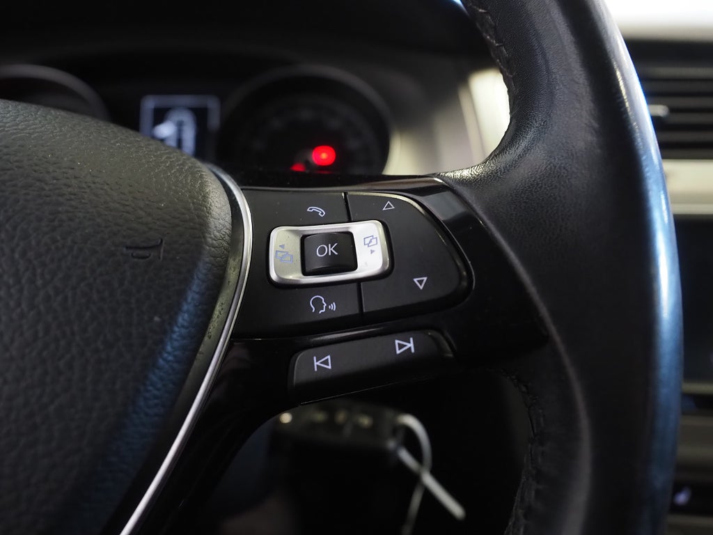 Volkswagen Golf 1.2 TSI 110hk DSG Automat | Adaptiv Farthållare 2016