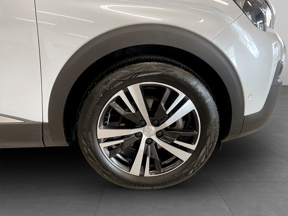 Bild på Peugeot 3008 Allure 1.2 PT 130hk Aut P-SENSORER