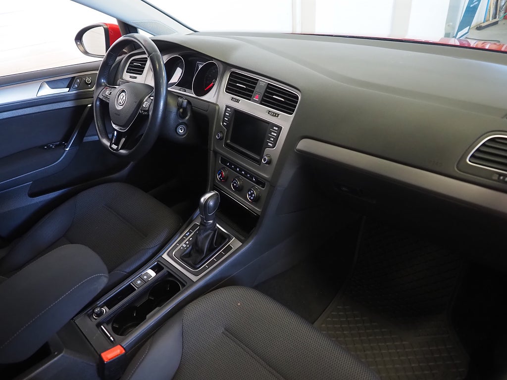 Volkswagen Golf 1.2 TSI 110hk DSG Automat | Adaptiv Farthållare 2016