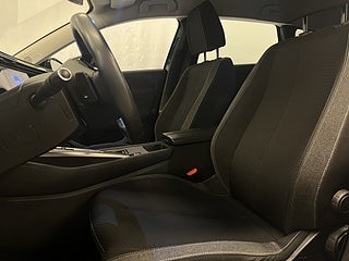 Peugeot 308 SW Plug-In 180 EAT MOMS/MoK-värm/P-sens/SoV-däck