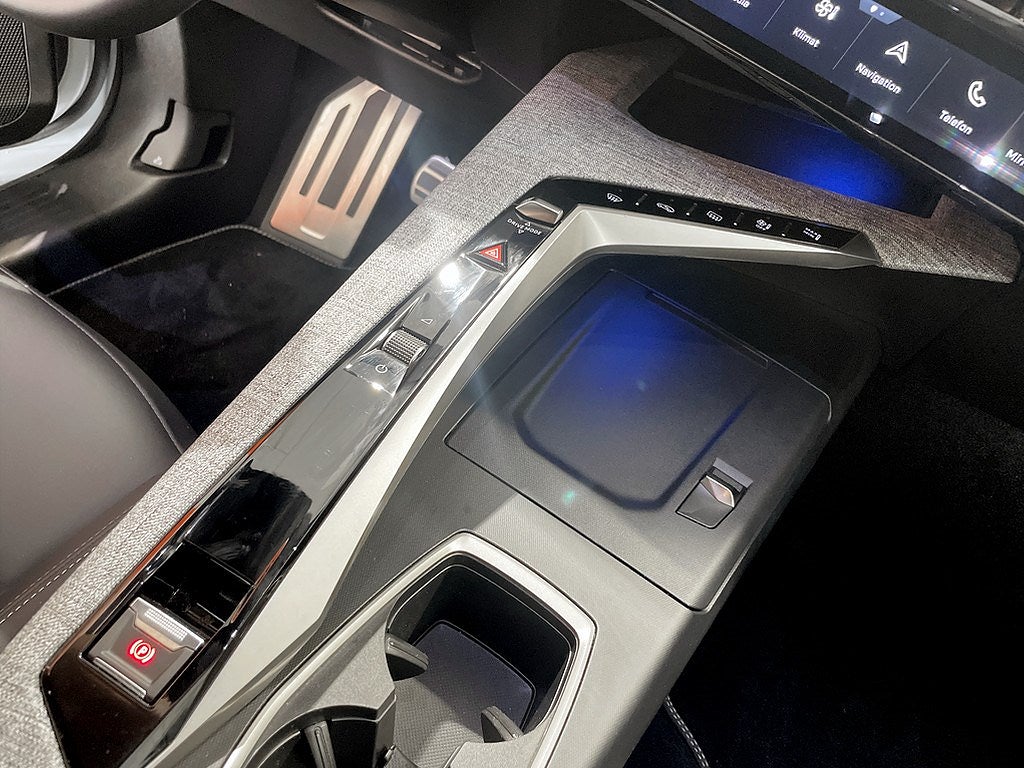 Bild på Peugeot 5008 GT Hybrid 145hk Aut - NYA VINTERHJUL INGÅR!