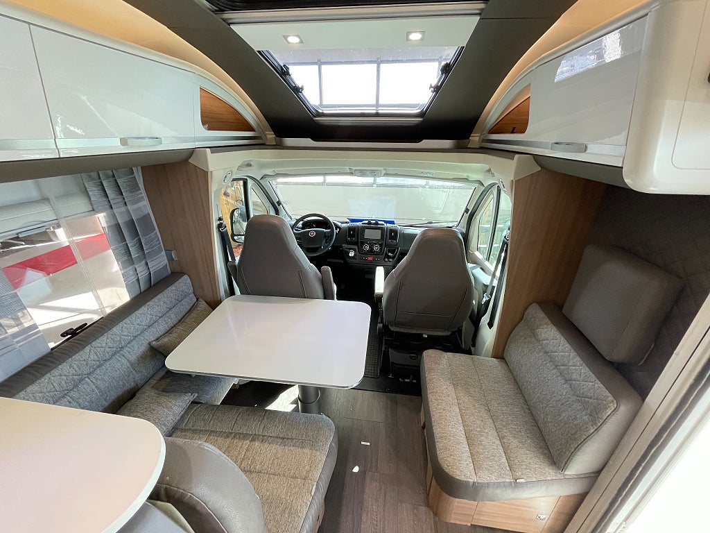 Adria Coral Plus 670 SC /Solcell/ALDE/Ugn/Automat 150hk/Dubbla bodelsb - Adria