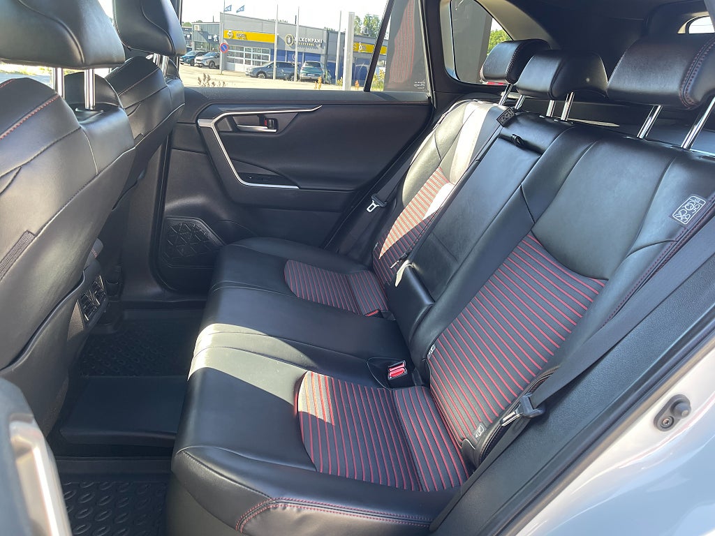 Suzuki Across Plug-in Hybrid 2.5 PHEV E-CVT Inclusive 306 hk