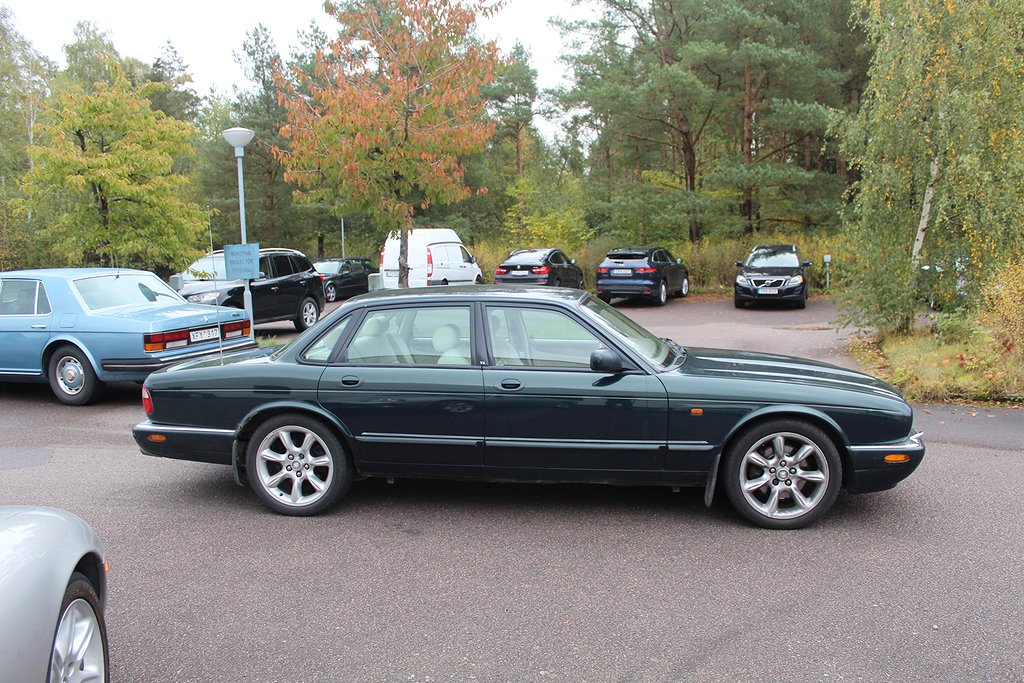 Jaguar XJR Nybesiktad+körklar, rep objekt/bruksbil