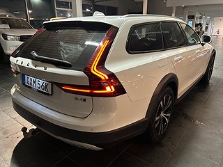 Volvo V90 Cross Country B4 AWD Aut Momentum Kamera/H&K/MoK