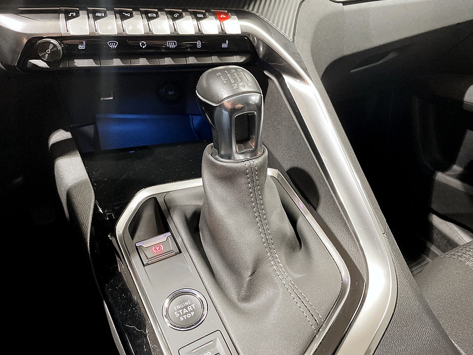 Bild på Peugeot 5008 Active Pack 1.2 PT 130hk - 7-SITS,B-KAMERA,DRAG